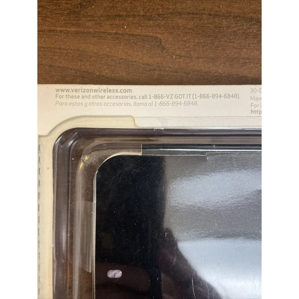 New In Box Verizon Brand iPhone Cover‎ 2014 4.7